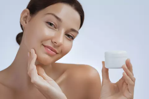 Ghidul complet al îngrijirii pielii: cum alegi produsele pentru un ten frumos și sănătos în fiecare zi