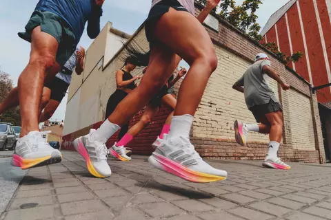 adidas prezintă noul ULTRABOOST 5 – gândit să ofere cel mai mare boost de energie de până acum