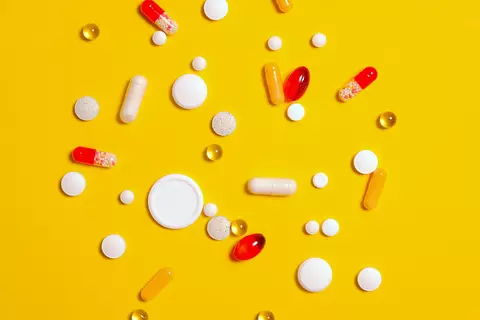Top multivitamine pentru sportivi in 2025 - 5 vitamine si minerale care te pot ajuta sa iti atingi obiectivele