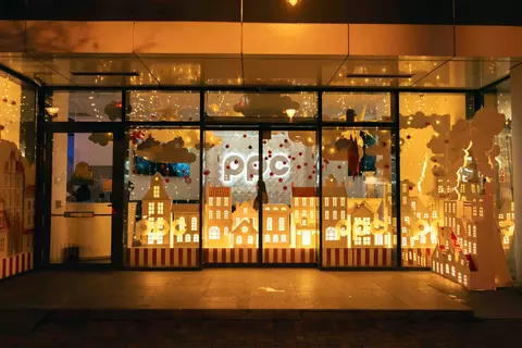 Locuri instagramabile din București, Cluj și Craiova care aduc energia sărbătorilor 