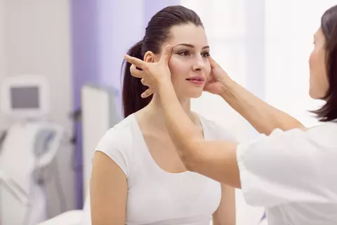 De ce specialiștii recomandă diagnosticarea tenului înainte de orice rutină de beauty