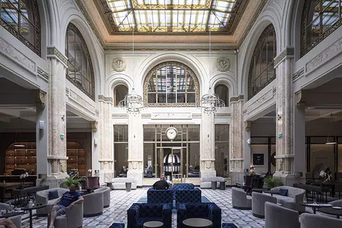 The Marmorosch Bucharest, Autograph Collection aduce arta contemporană în prim-plan printr-o instalație imersivă de primăvară