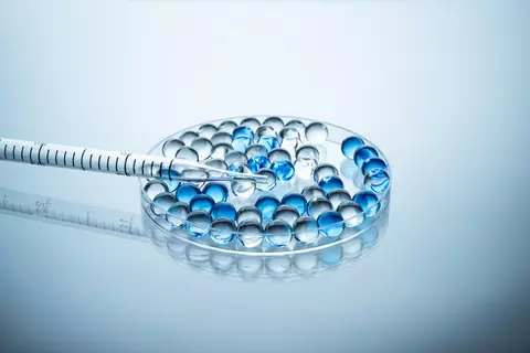 Peptide și retinol în aceeași rutină de îngrijire a pielii? Cum stimulezi corect colagenul din ten