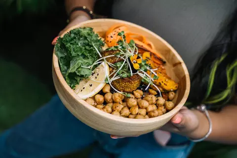 Micul dejun, prânzul și gustarea, în variantă vegetală: idei simple de la Zoya