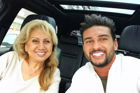 dorian-popa-are-o-relatie-superba-cu-mamisor-dar-nu-s-a-dus-la-inmormantarea-tatalui-9-Copy