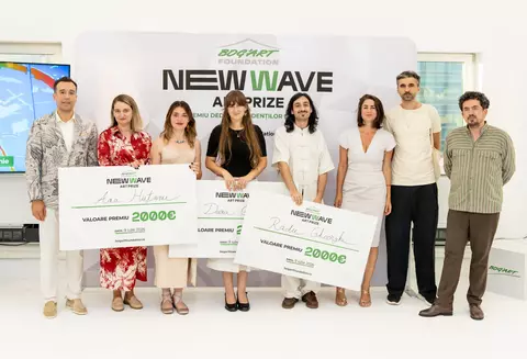 Fundația Bog’Art a premiat trei studenți care au creat, pentru NEW WAVE Art Prize, lucrări de artă inspirate de evoluția AI