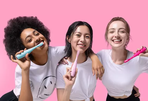 FOREO tocmai a lansat cel mai tare device pentru îngrijire orală din ultimii 70 de ani, periuța de dinți ISSA 3 Sonic