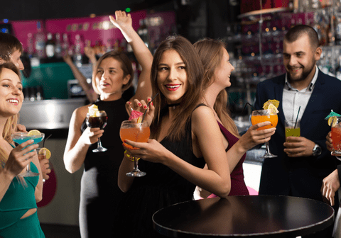 Ce trebuie să știi despre rochiile de seară pentru evenimentele corporate? Eleganța și profesionalismul contează