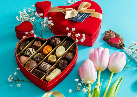 Cadoul care spune totul fără cuvinte: rafinamentul unei cutii de praline belgiene