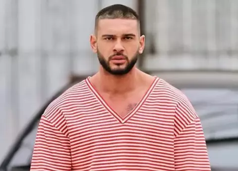 Cum arată garsoniera de lux a lui Dorian Popa. O închiriază în regim hotelier