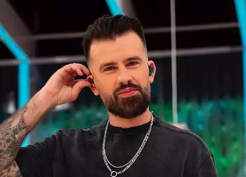 De ce a apărut Florin Ristei în rochie la Neața: „Am pierdut la limită...”