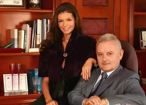 Ce i-au transmis Monica Gabor și Irina lui Irinel Columbeanu cu ocazia lansării primei cărți: „Îmi ține pumnii”