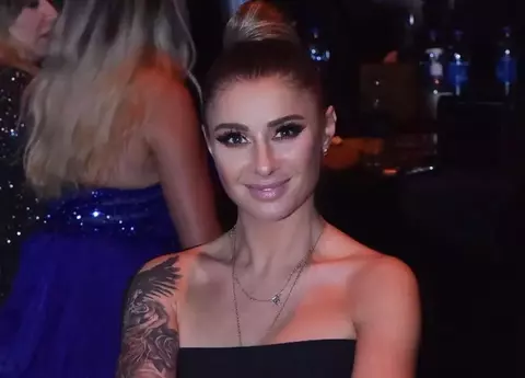 Ce schimbare de look și-a făcut Anamaria Prodan la nivelul feței. Pare alt om!
