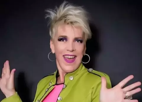 Silvia Dumitrescu, în costum de baie, la 62 de ani. Artista își petrece vacanța la Vama Veche