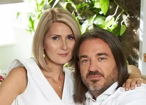 Alessandra Stoicescu și Sergiu Constantinescu au aniversat 9 ani de căsnicie. Imagini neștiute de la nunta lor