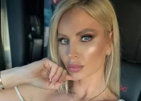 "Oare de ce în alte țări oamenii pot fi civilizați? Ce nervi am!" Ce a pățit Andreea Bănică ziua, în parc, unde a ieșit cu fiul ei