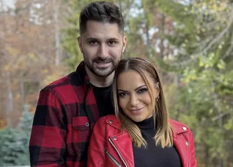 Andreea Antonescu, după ce s-a despărțit de Victor Vrînceanu, tatăl fetiței sale: "Și legată la ochi și merg mai departe..."