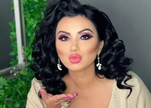 "Important e să nu arăți ca păpușa Chucky. Multe nu mai seamănă cu poza din buletin". Adriana Bahmuțeanu a recunoscut că este vedeta cu cele mai multe operații estetice / EXCLUSIV