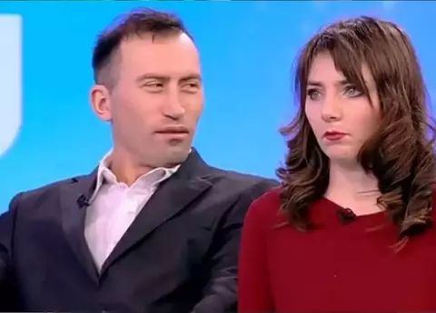 Vulpița și Viorel Stegaru au divorțat. Unde locuiește Veronica după ce a revenit în România