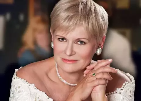 Monica Tatoiu a avut parte de cuvinte dureroase din partea tatălui ei, în tinerețe: "Mi-a zis întotdeauna că sunt urâtă și că nu mă ia nimeni"