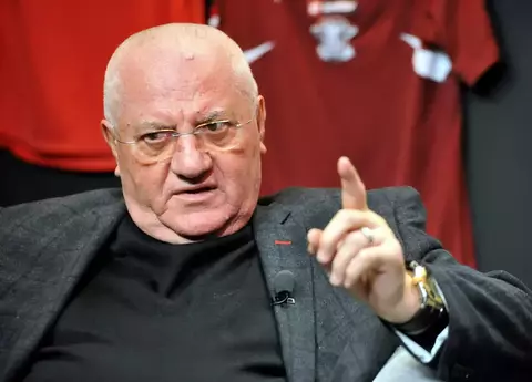 Cum s-a lăsat Dumitru Dragomir de fumat, în copilărie: "Mi-am făcut o țigară din chiștoace și am fumat-o în casă. Mama mi-a băgat pe gât țigara aprinsă"