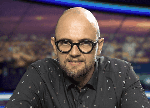 Oreste recunoaște că celebritatea i s-a urcat la cap, la început: "A coincis cu o teribilă îngroșare a obrazului. O prostie care m-a costat destul de mult". Cu ce se ocupă acum, după ce s-a retras din televiziune