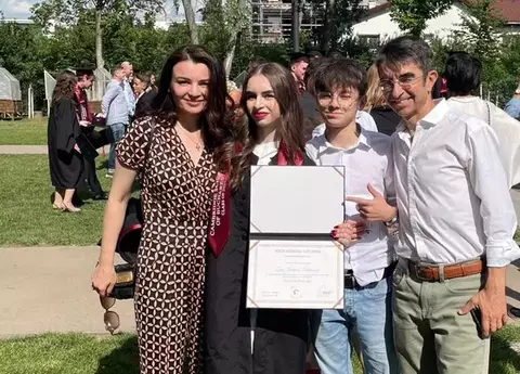 Cum e Mihai Găinușă ca soț și ca tată. Fiica lui pleacă la studii în străinătate: „Cred că i-am crescut suficient de inteligenți încât să realizeze ce le face rău și ce nu"