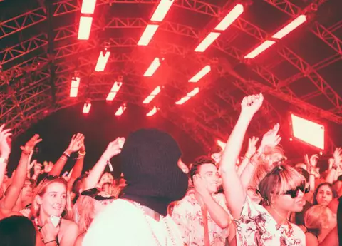 Cele mai cool outfituri de vedete la Festivalul Coachella