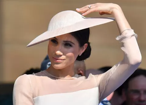 Care sunt cel mai bine îmbrăcate vedete în 2018. Meghan Markle e în top!