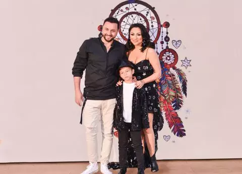 Cum se distrează familia Măruță. Andra și Cătălin l-au luat pe David cu ei la un superparty