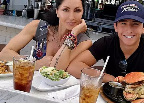 Imagini rare cu Mihaela Rădulescu și fiul ei, Ayan! Cum s-a schimbat acesta de-a lungul anilor