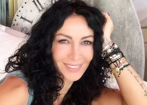 Mihaela Rădulescu își sărbătorește ziua de naștere făcând topless. Noi avem dovada că, la aproape 50 de ani, arată exact ca la 30. FOTO!