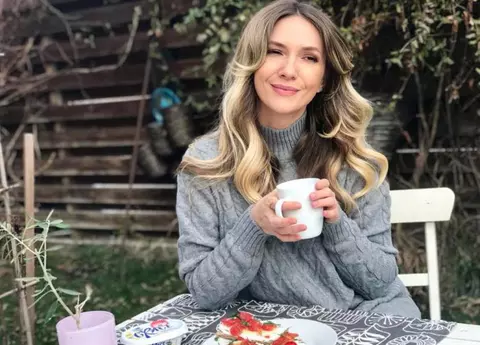 Adela Popescu a slăbit 10 kilograme într-o lună. Proaspăta mămică a trecut testul cântarului: ”Vreau să...”
