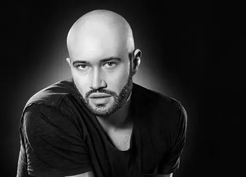 Cum arată Mihai Bendeac cu păr. Imagini nemaivăzute cu celebrul actor de acum 15 ani!