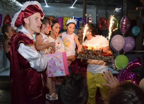 Ce mari au crescut fetele lui Pepe şi ale Ralucăi Pastramă! Maria şi Rosa Alexandra sunt tare cochete