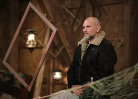 Cristian Bozgan, prezentatorul Ferma, e un bărbat curtat. Ce concurentă i-a făcut avansuri
