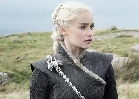 Drama neștiută a Emiliei Clarke! Mama Dragonilor din ”Game of Thrones” s-a operat de două ori pe creier