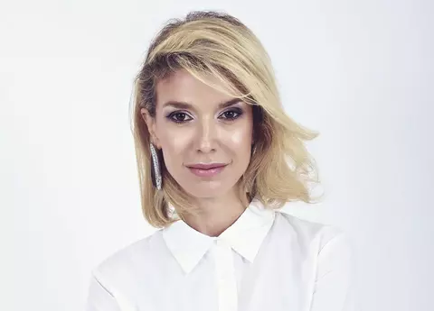 Trucul ieftin pentru ten și păr folosit de Alina Chivulescu la 44 de ani. E la îndemâna oricui