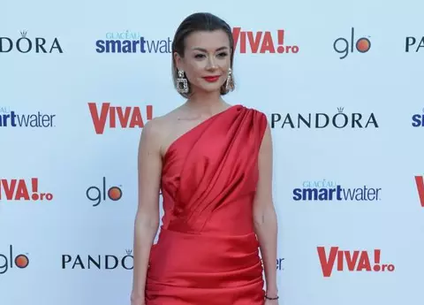 Denisa de la Bambi, de nerecunoscut la VIVA! PARTY 2019. Cântăreața a slăbit foarte mult