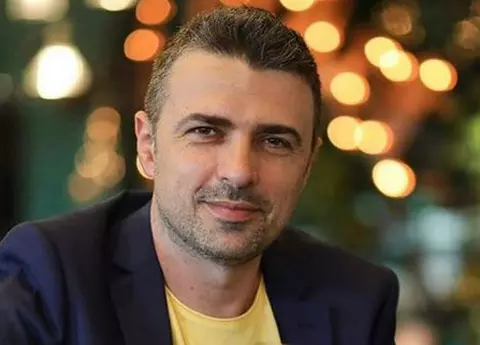 Ce fetiță frumoasă are Cornel Ilie! Imagine rară cu fiica artistului