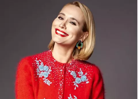 Andreea Esca, picanterii din viaţa intimă: "Mi-a spus că ne despărţim dacă nu mă culc cu el". / Ce a spus vedeta Pro TV despre primul bărbat din viaţa ei