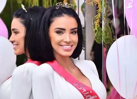 Adelina Pestrițu, distracție maximă la petrecerea burlăcițelor! Cum au surprins-o prietenele ei