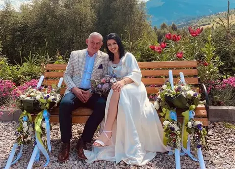 Mirela de la Insula Iubirii s-a căsătorit religios. Ce rochie a purtat viitoarea mămică