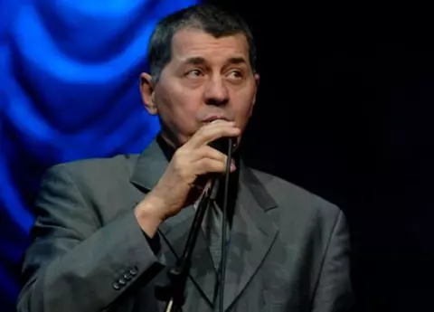 Îl mai ții minte pe Octavian Ursulescu? Cum arată și cu ce se ocupă, la 72 de ani, brunetul care prezenta în trecut toate festivalurile muzicale!