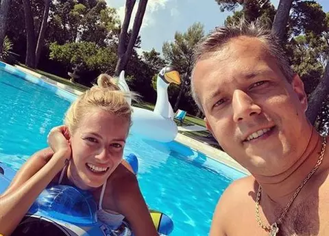Fiul cel mare al lui Adrian Năstase, din nou tată de băiat! Andrei și soția sa, un manechin superb, au ținut nașterea secretă