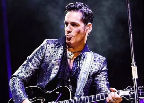 Ștefan Bănică jr., la Cerbul de Aur 2019, după 21 de ani de la prima apariție pe scena Festivalului! Aici și-a întâlnit idolul copilăriei