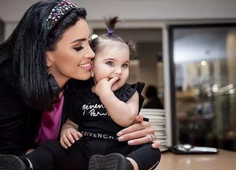 Zenaida-Maria, fetița Adelinei Pestrițu, a făcut primii pași, iar mama ei a filmat momentul!