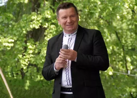 Cât de frumoasă este iubita lui Aurel Tămaş! Eliza este mai tânără cu 31 de ani decât artistul de muzică populară şi a fost Miss România