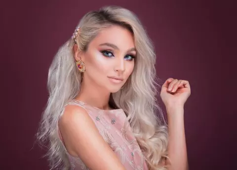 Bianca de la ”Bravo, ai stil”, noua asistentă TV de la Antena Stars: ”Visele devin realitate”