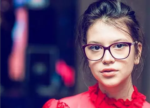 Toată lumea o știe pe Cleopatra Stratan, dar nimeni nu i-a văzut mama. Motivul pentru care Rodica Stratan nu apare niciodată în public